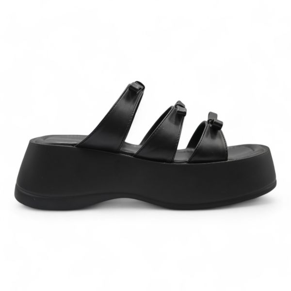 Khám phá Dép Quai Ngang Nữ TGG D680-16 Màu Đen Da Trơn Size 36