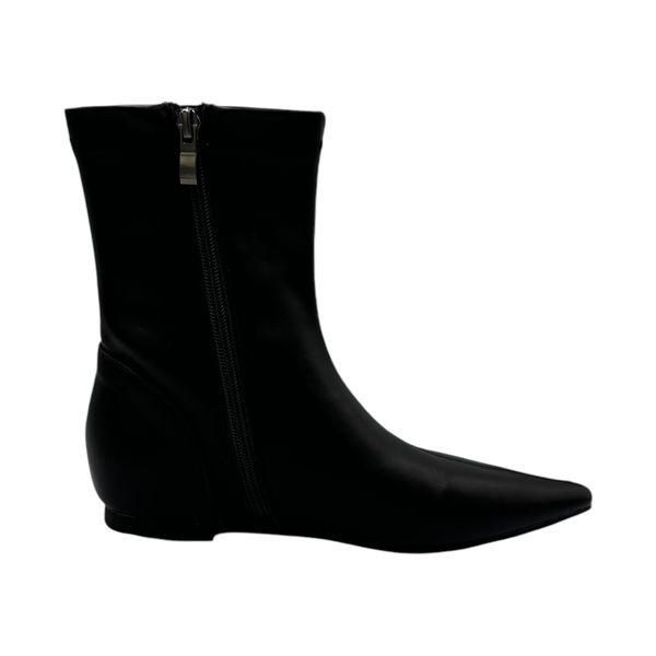 Khám phá Giày Boots Nữ TGG 9566-1 Màu Đen Da Mềm Size 36