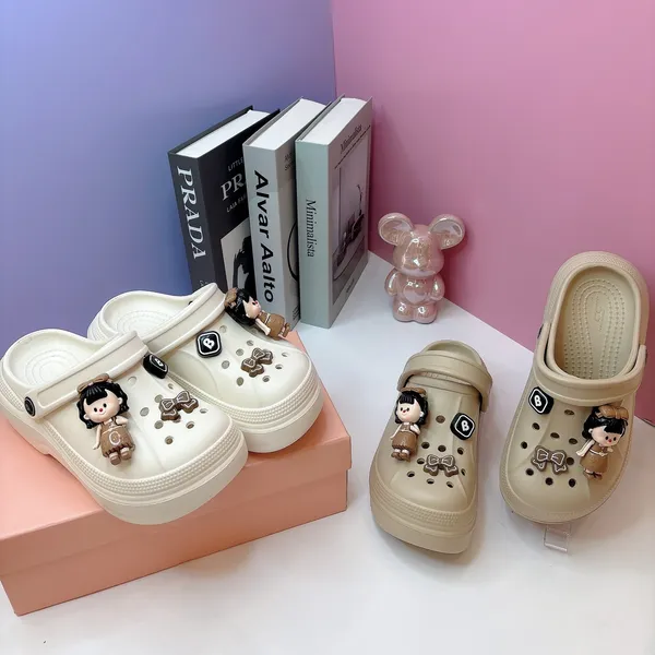 Khám phá Dép Sục Nữ TGG 2006 Màu Trắng Sticker Cô Gái Size 35-36