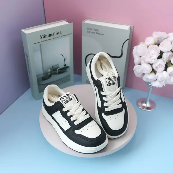 Khám phá Giày Thể Thao Nữ TGG 651 Màu Trắng Phối Đen Da Mềm Size 35