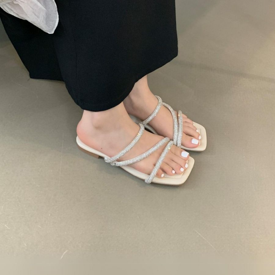 Dép Bệt Nữ TGG D839-2 Màu Bạc Da Trơn Size 37