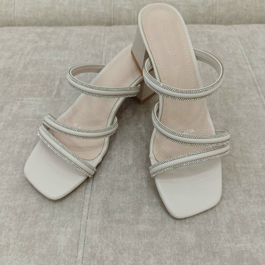 Dép Cao Gót Nữ TGG 9829-9 Màu Trắng Da Trơn Size 38