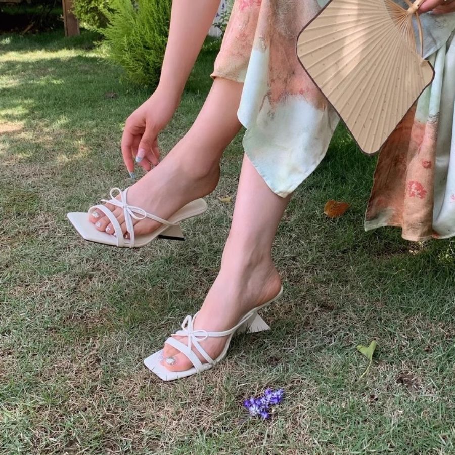 Dép Cao Gót Nữ TGG ST88-131 Màu Trắng Da Mềm Size 37