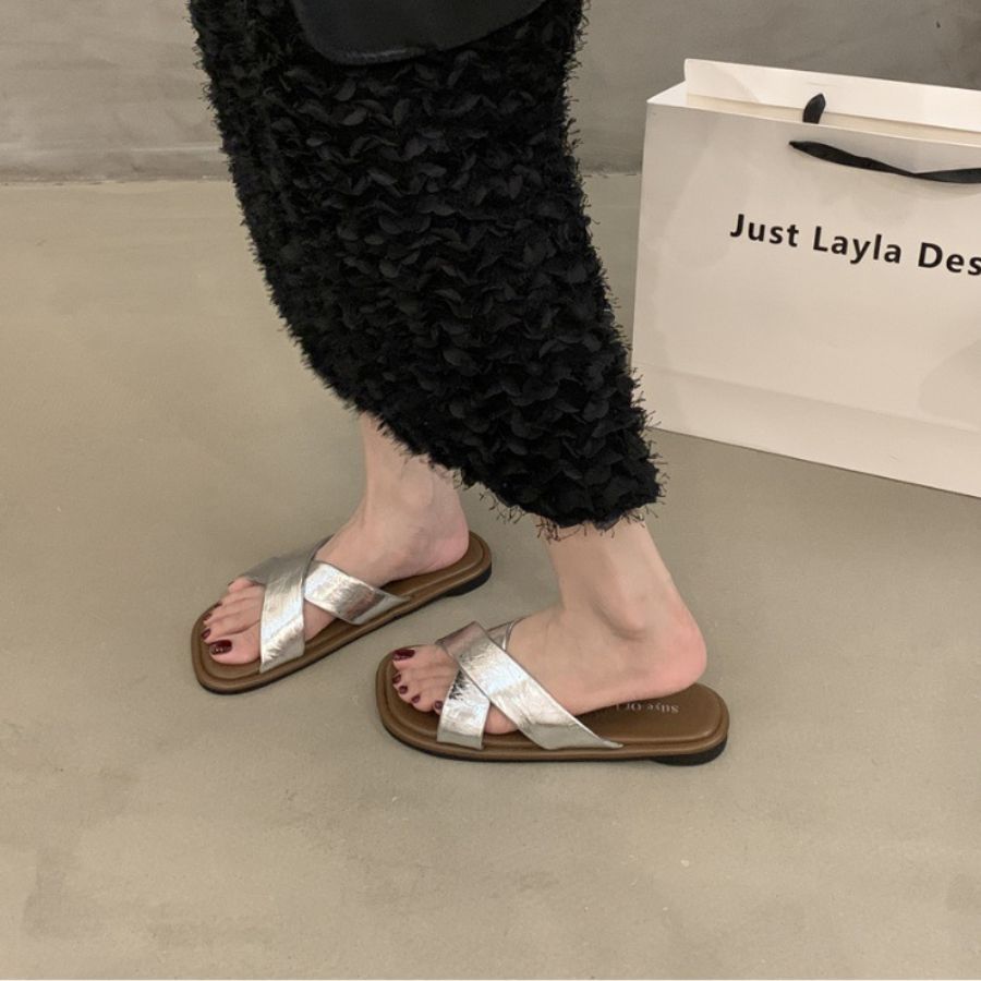 Dép Quai Chéo Nữ TGG UN5030-5 Màu Nâu Da Mềm Size 39