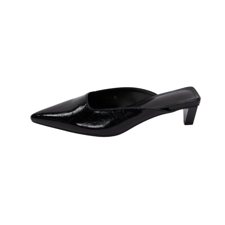Giày Sục Nữ TGG D298-1 Màu Đen Da Mềm Size 37
