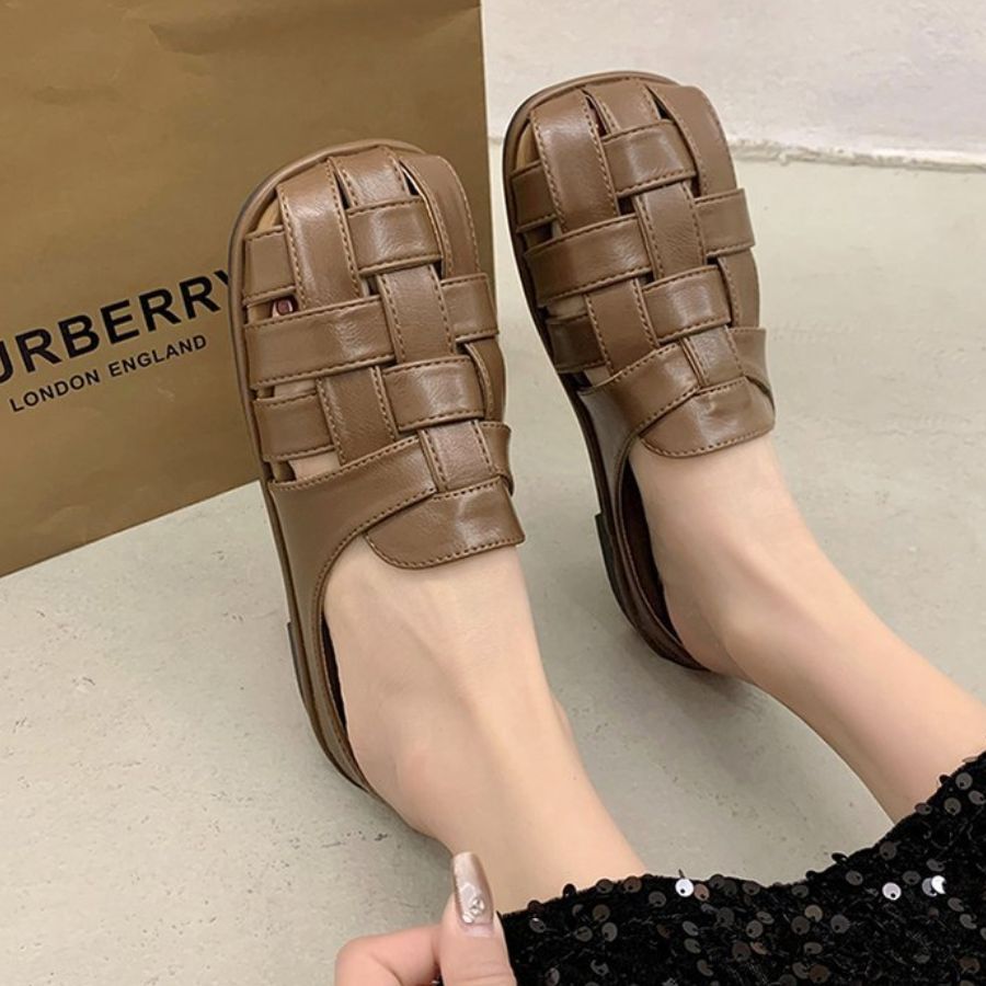 Giày Sục Nữ TGG L1213 Màu Nâu Da Mềm Size 36
