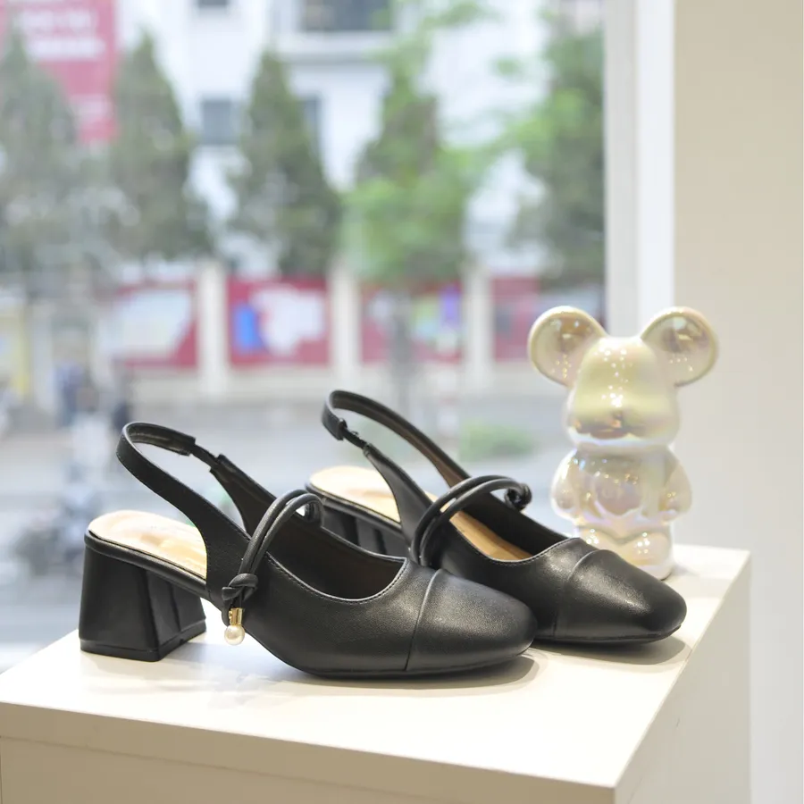 Giày hở gót TGG 99-8 Da Lì Màu Đen Size 36