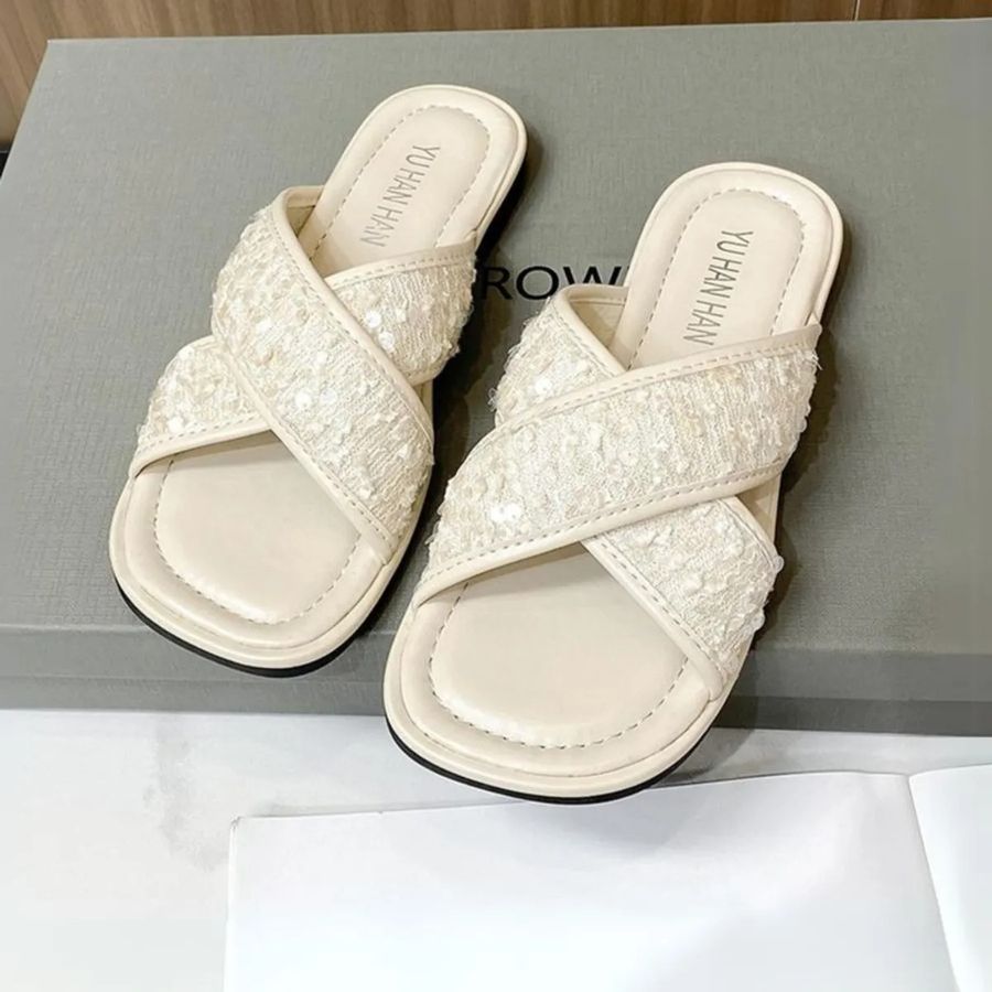 Dép Da Nữ TGG UN5030-1 Màu Be Da Mềm Size 39
