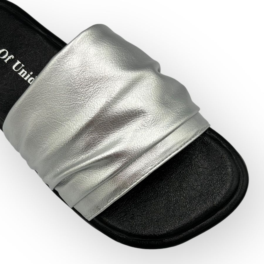 Dép Da Nữ TGG UN5030-2 Màu Bạc Da Mềm Size 39