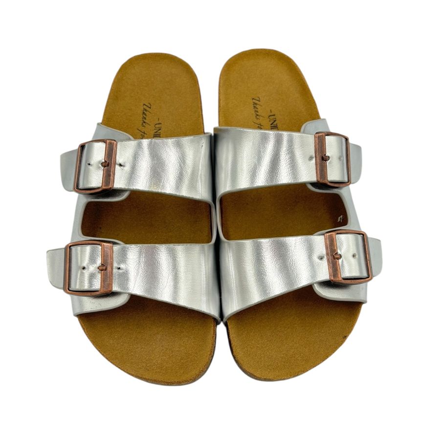 Dép Đế Trấu Nữ TGG UN6556-3 Màu Bạc Da Mềm Size 38