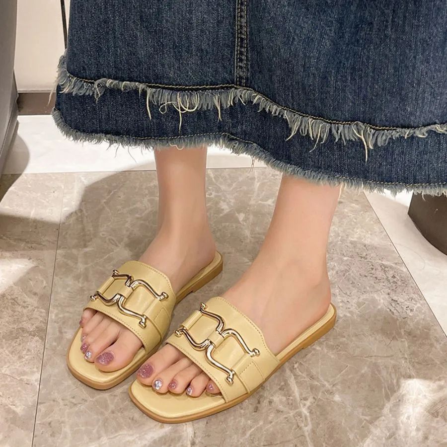 Dép Nữ TGG D1728 Màu Nâu Da Trơn Size 43