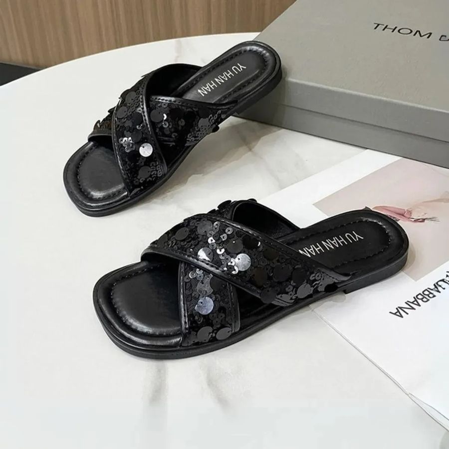 Dép Nữ TGG UN5030-1 Màu Đen Da Mềm Size 37