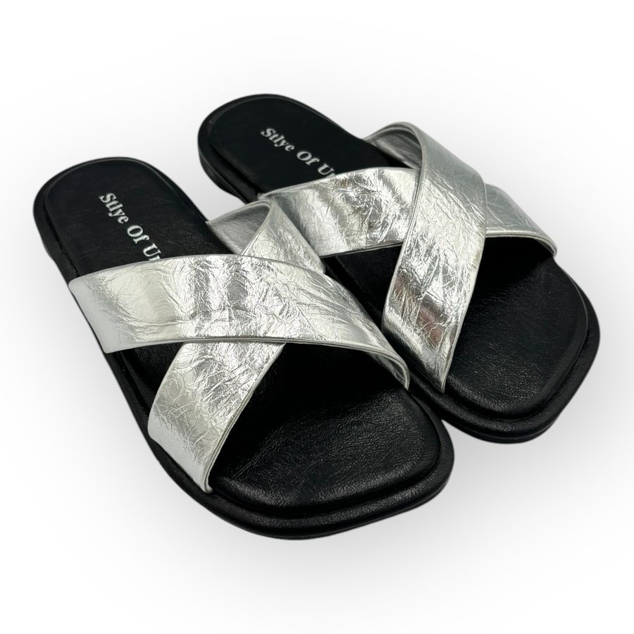 Dép Quai Chéo Nữ TGG UN5030-5 Màu Đen Da Mềm Size 35