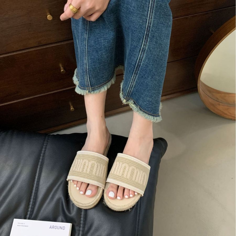 Dép Quai Ngang Nữ TGG A566-19 Màu Kaki Vải Mềm Size 39