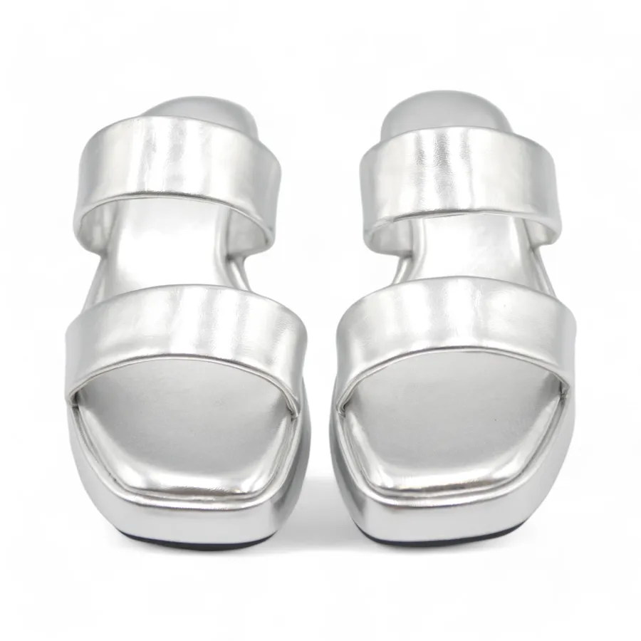 Dép Quai Ngang Nữ TGG UN8989-2 Màu Bạc Da Mềm Size 38