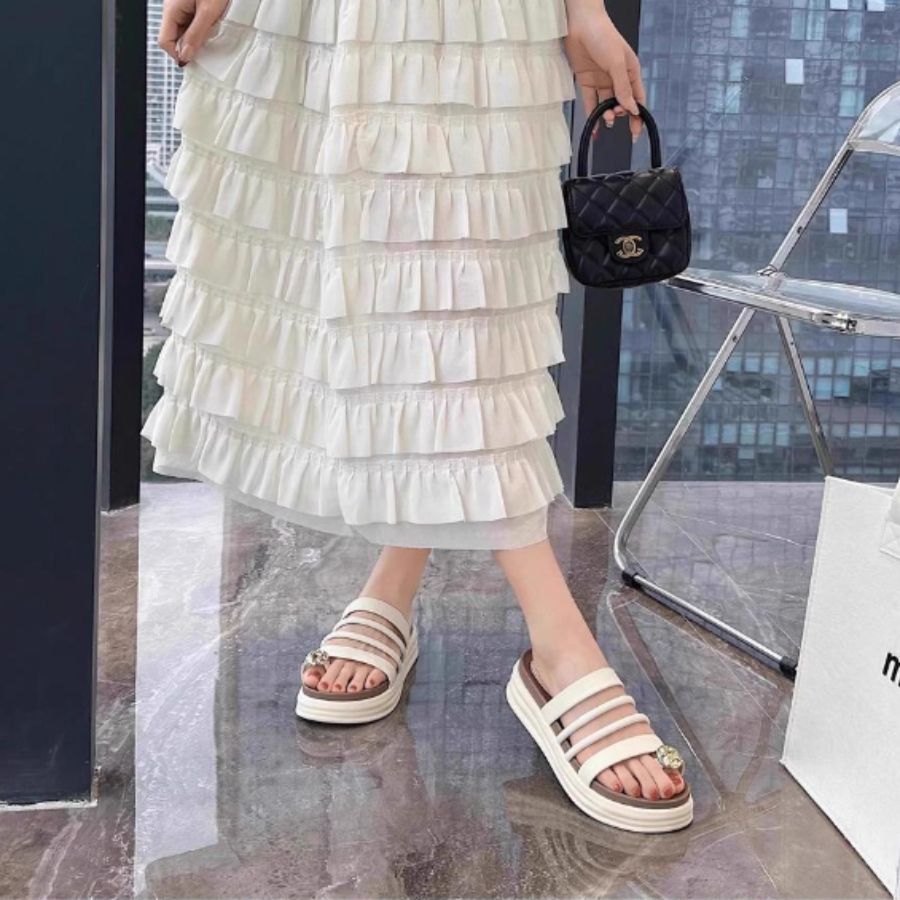 Dép Xỏ Ngón Nữ TGG 257221 Màu Nâu Da Mềm Size 36