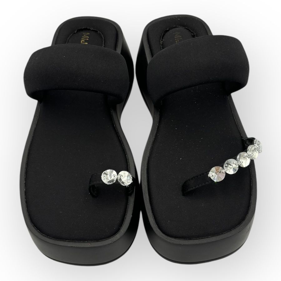 Dép Xỏ Ngón Nữ TGG F680-2 Màu Đen Da Mềm Size 37
