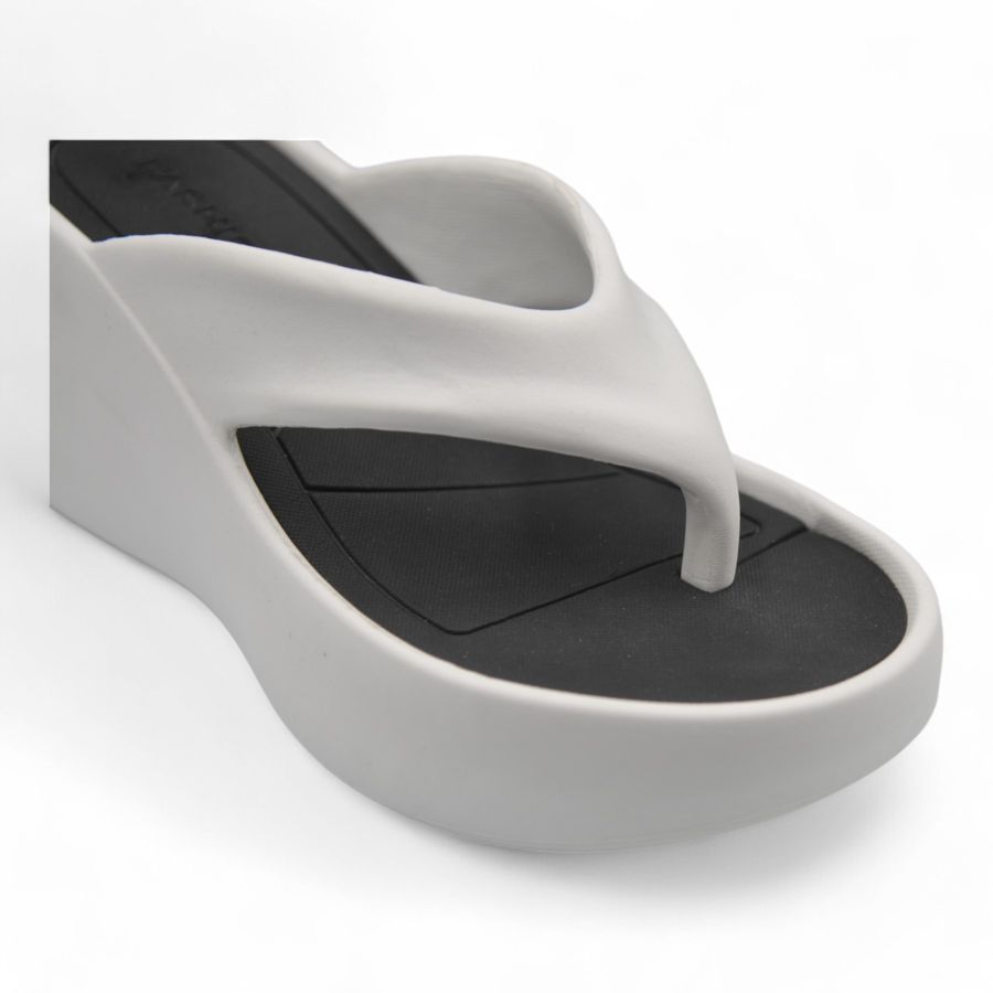 Dép Xỏ Ngón Nữ TGG G1017 Màu Trắng Da Mềm Size 35