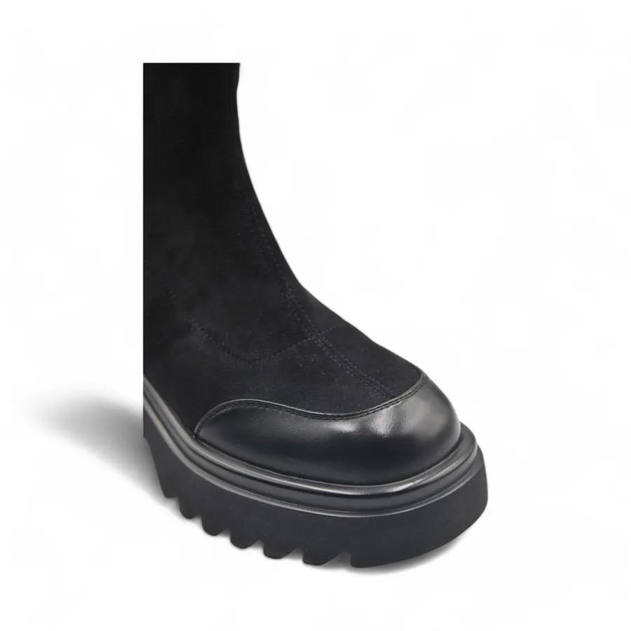 Giày Boots Cổ Thấp Nữ TGG 980-1 Màu Đen Da Lộn Size 36