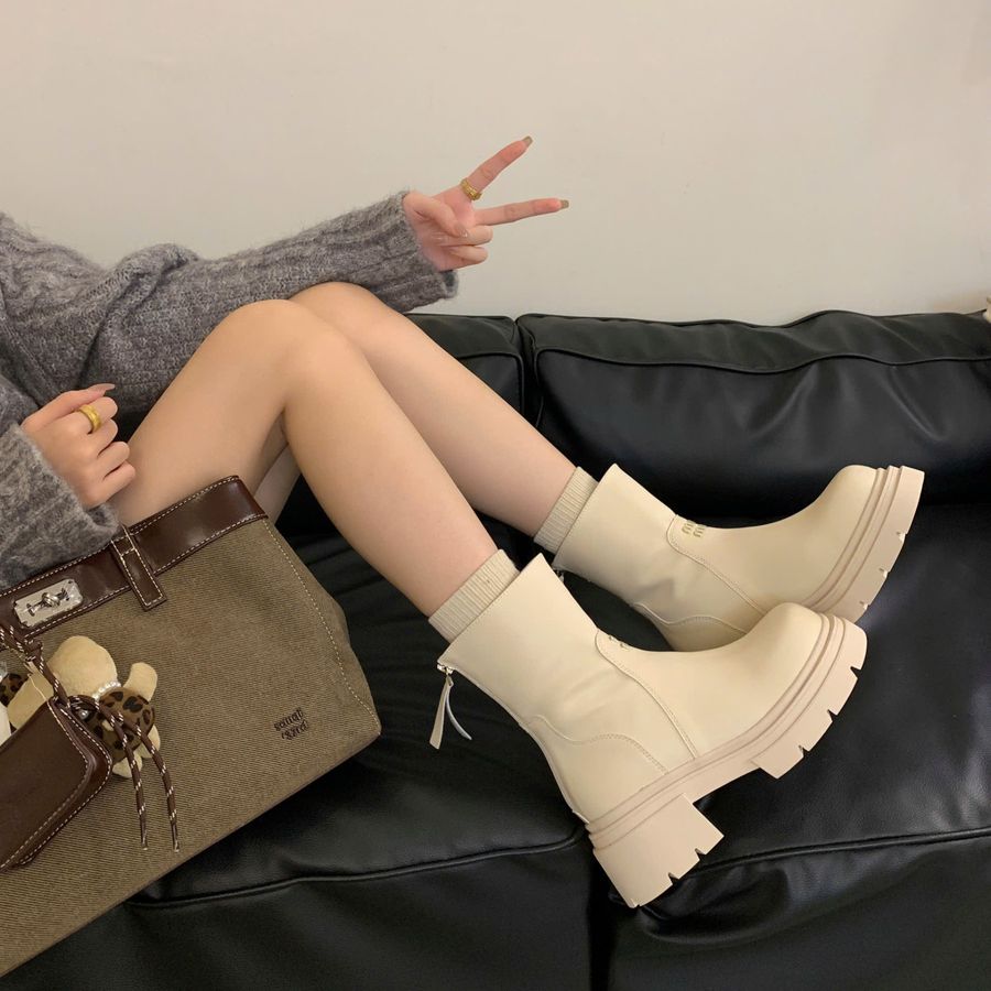 Giày Boots Nữ TGG 833-3 Màu Trắng Da Lì Size 38