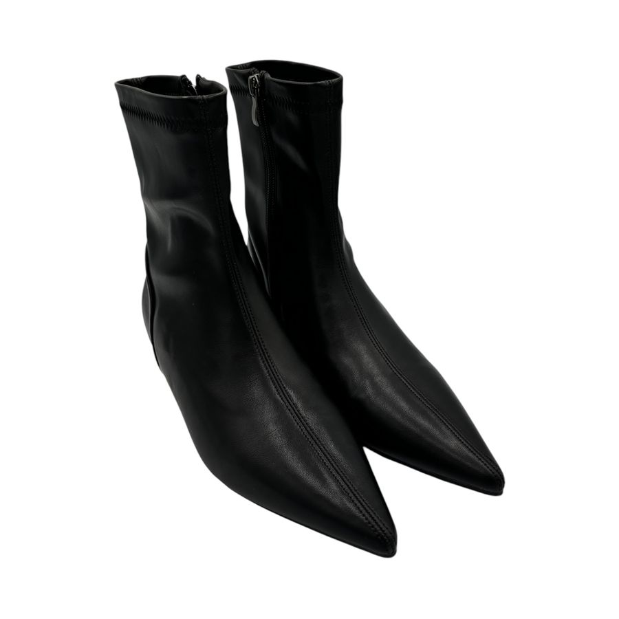 Giày Boots Nữ TGG 9566-1 Màu Đen Da Mềm Size 38