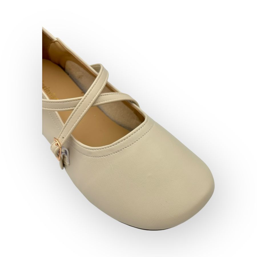 Giày Búp Bê Nữ TGG 601-1 Màu Trắng Da Mềm Size 38