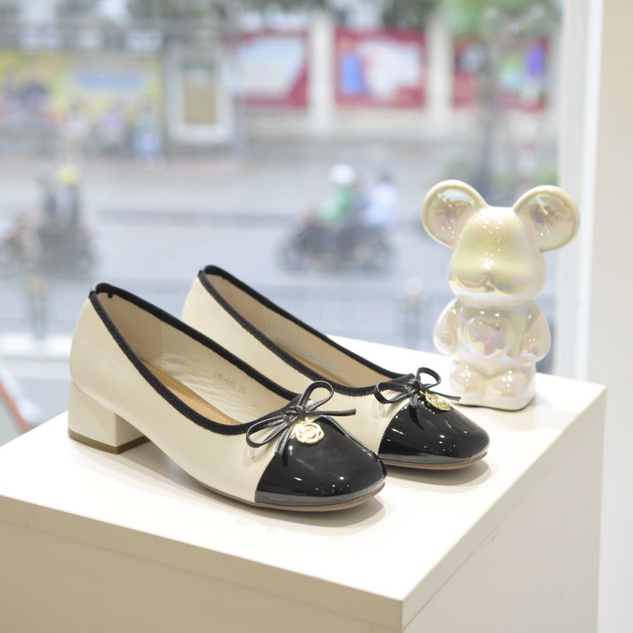 Giày Búp Bê Nữ TGG 616-613 Da Lì Màu Trắng Size 39