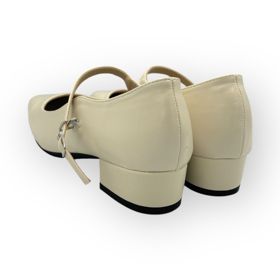 Giày Búp Bê Nữ TGG UN5995-1 Màu Trắng Da Trơn Size 35