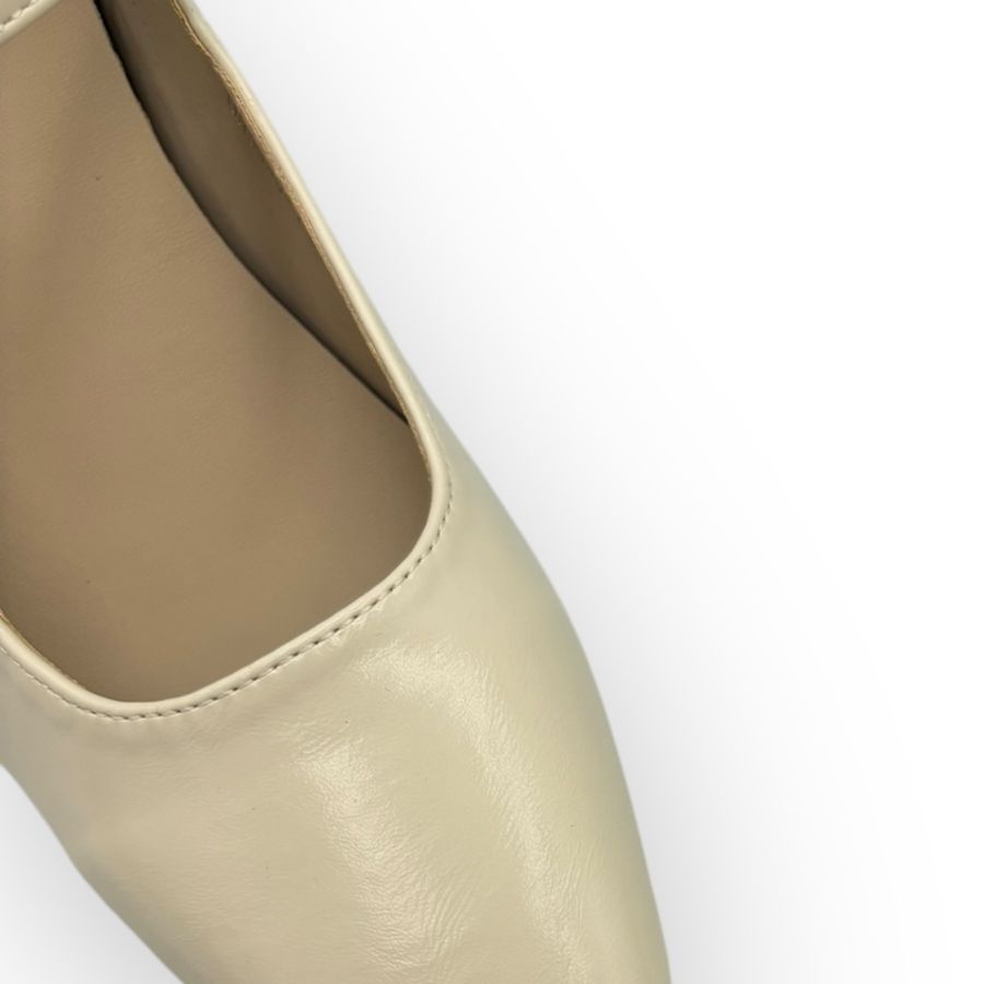 Giày Búp Bê Nữ TGG UN5995-1 Màu Trắng Da Trơn Size 37