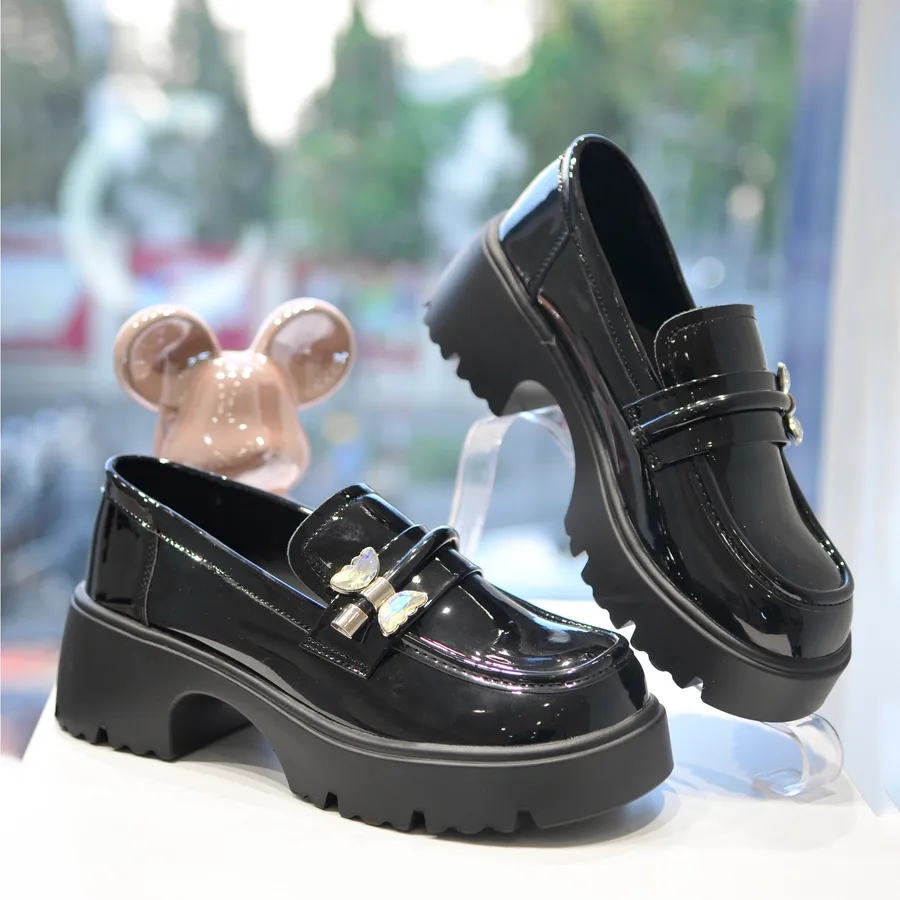 Giày Loafer Nữ TGG KL98822 Màu Đen Da Bóng Size 35