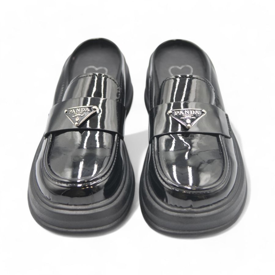 Giày Sục Nữ TGG 5523 Da Bóng Màu Đen Size 37