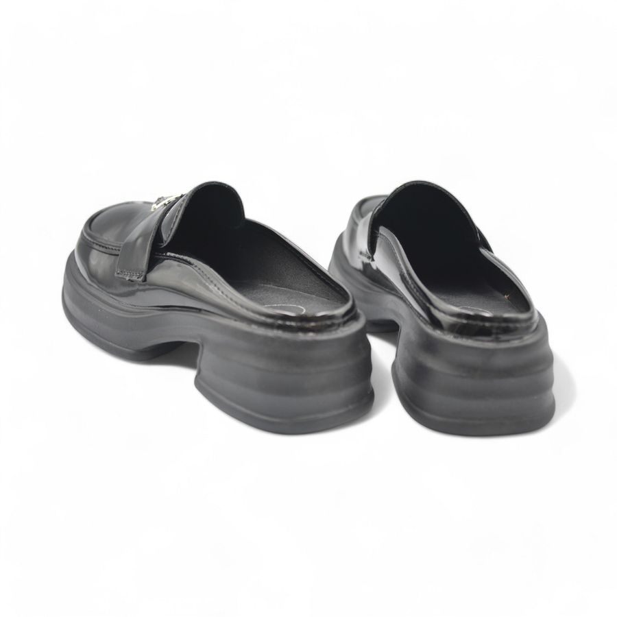 Giày Sục Nữ TGG 5523 Da Bóng Màu Đen Size 37