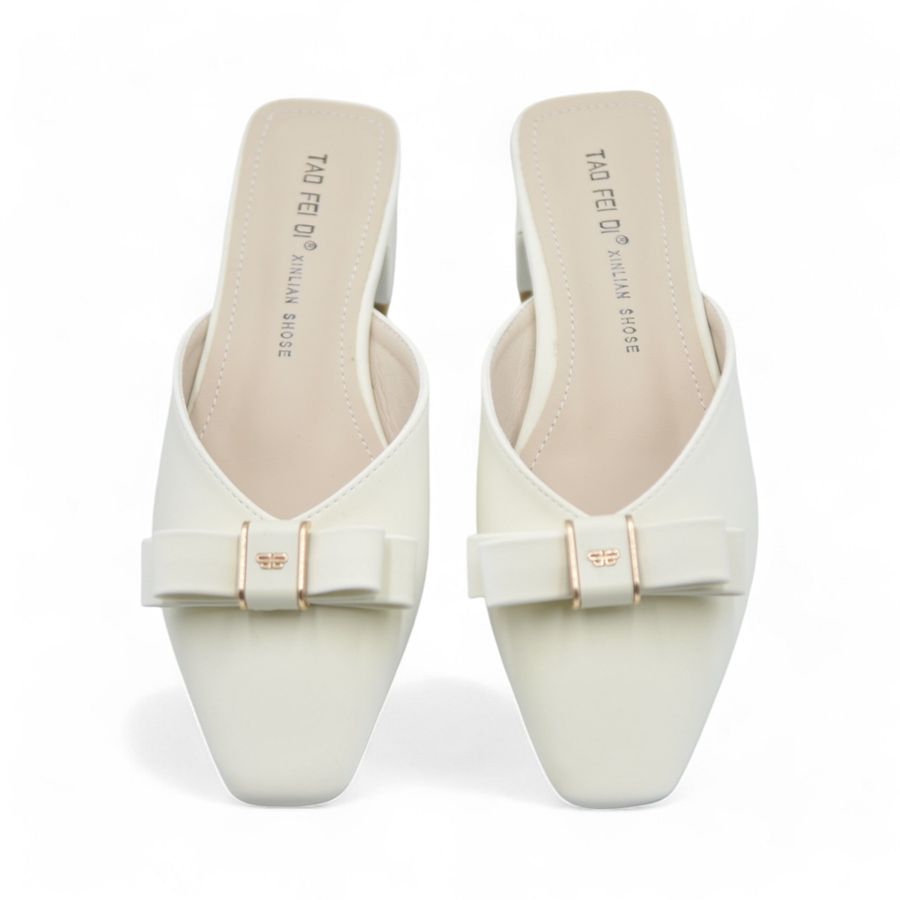 Giày Sục Nữ TGG 8338-92 Màu Trắng Da Lụa Size 35
