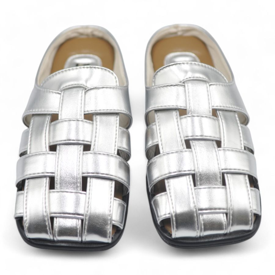Giày Sục Nữ TGG L1213 Màu Bạc Da Mềm Size 37