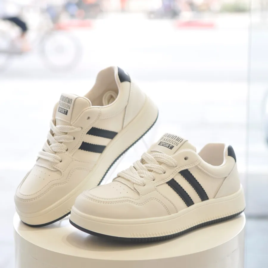 Giày Thể Thao TGG 635 Trắng Phối Đen Da Mềm Size 38