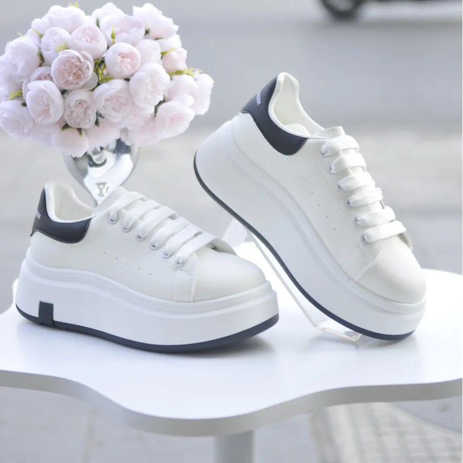 Giày Thể Thao Nữ TGG HB605-1 Trắng Phối Đen MQueen Size 38