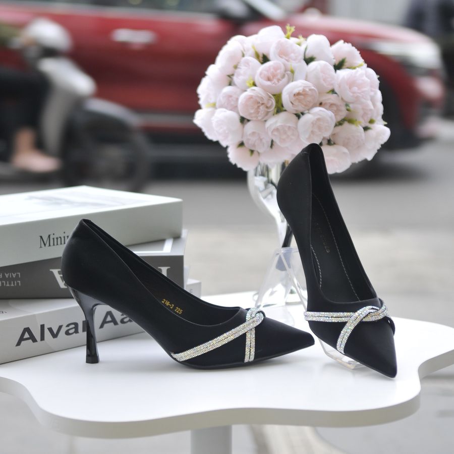 Giày Cao Gót TGG 216-3 Da Lụa Màu Đen Size 38