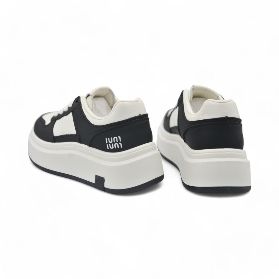 Giày Thể Thao Nữ TGG 8701 Màu Đen Phối Trắng Size 35