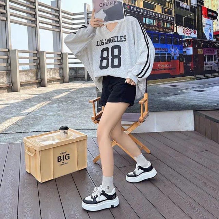 Giày Thể Thao Nữ TGG 8701 Màu Đen Phối Trắng Size 35