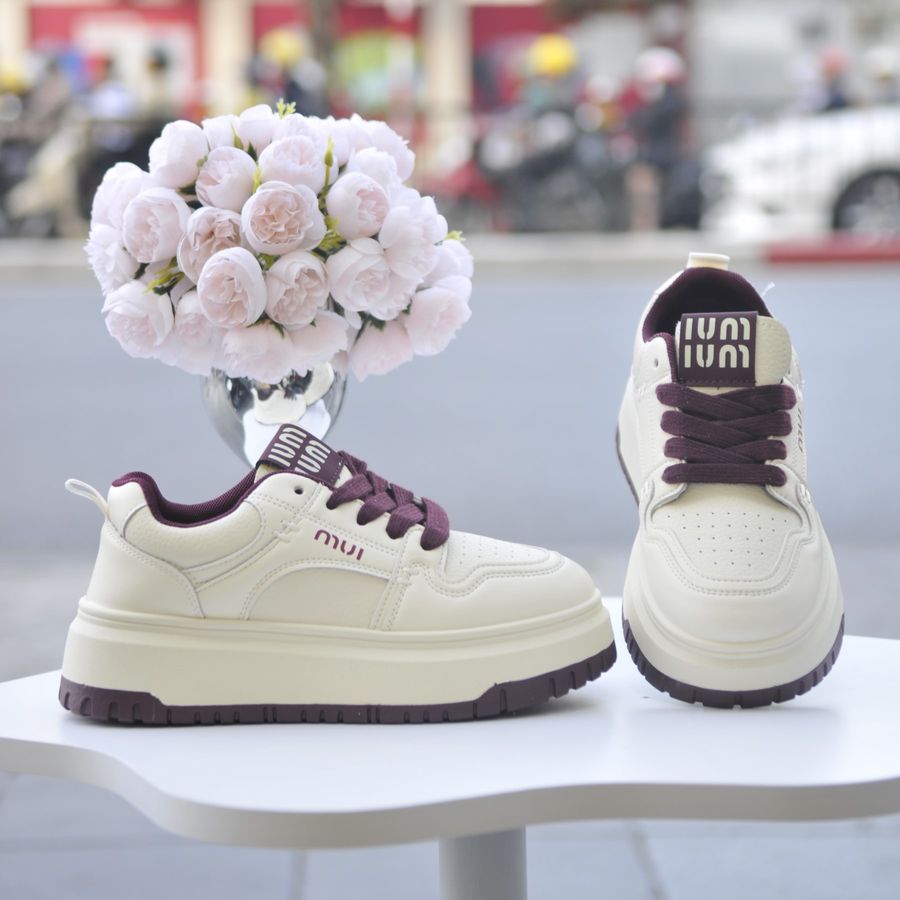 Giày Thể Thao Nữ TGG A302 Màu Trắng Phối Đỏ Size 39