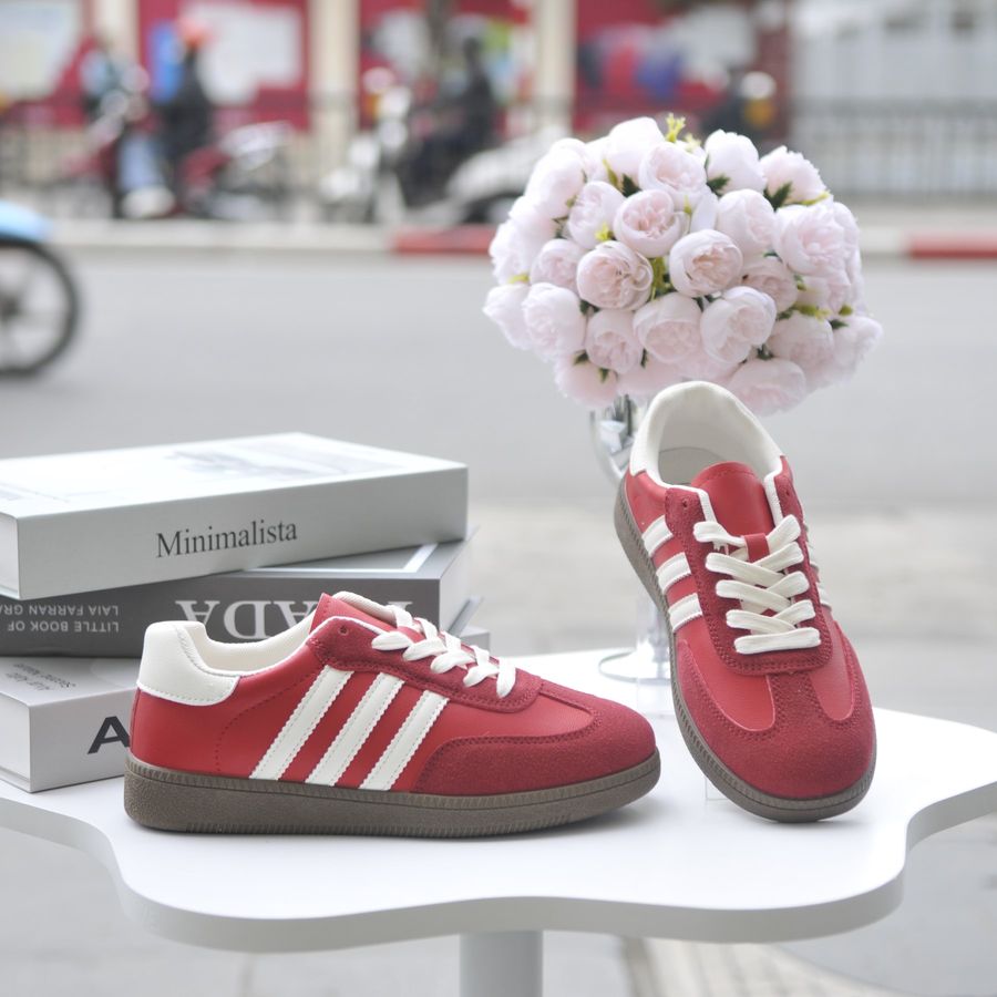 Giày Thể Thao Nữ TGG M002 Màu Đỏ Phối Sọc Trắng Size 35