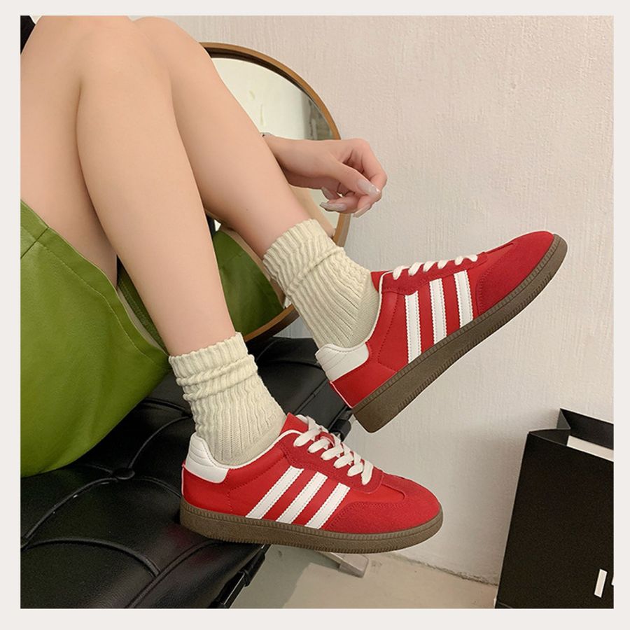 Giày Thể Thao Nữ TGG M002 Màu Đỏ Phối Sọc Trắng Size 35