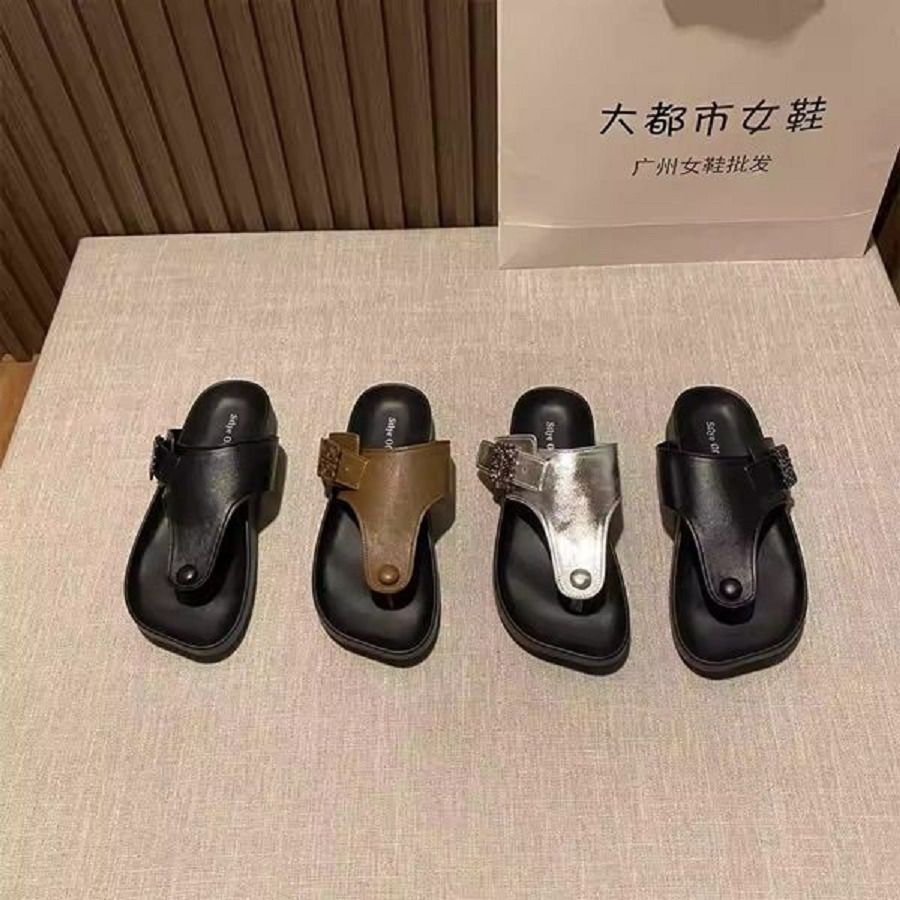 Dép Xỏ Ngón Nữ TGG UN5168-1 Màu Bạc Da Mềm Size 38