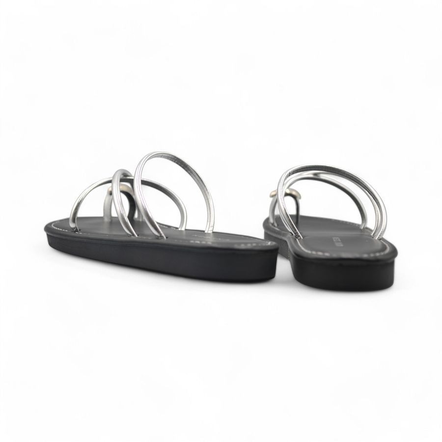Dép Xỏ Ngón Nữ TGG UN5688-1 Màu Bạc Da Mềm Size 35