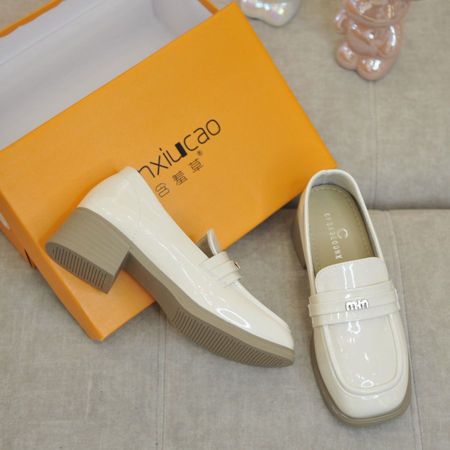 Giày Búp Bê Nữ TGG 2802-3 Da Bóng Màu Be Size 39