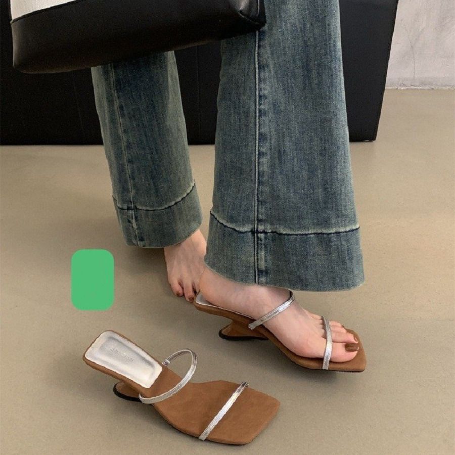 Giày Cao Gót Nữ TGG UN6808-1 Màu Bạc Da Mềm Size 38