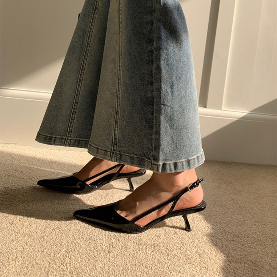 Giày Hở Gót Nữ TGG ST1679 Màu Đen Da Trơn Size 39