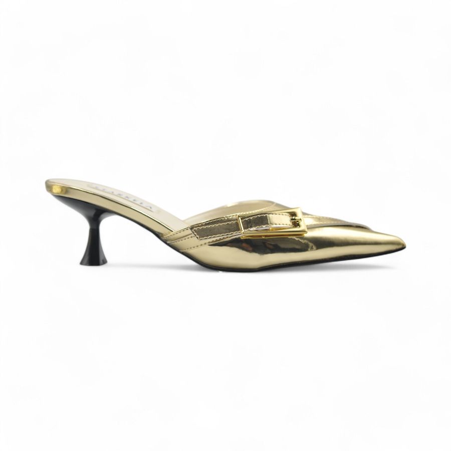 Giày Sục Nữ TGG ST88-16 Màu Vàng Da Bóng Size 37