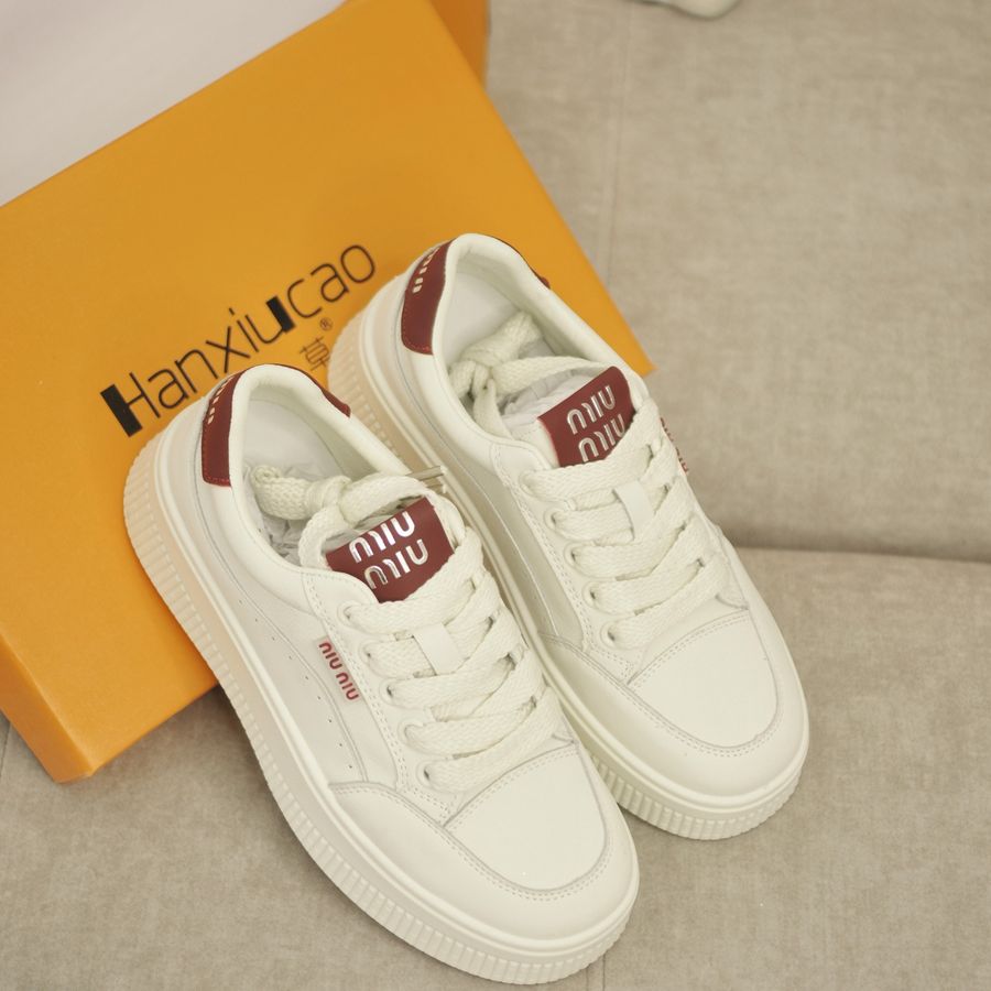 Giày Thể Thao Nữ TGG 530 Da Lì Màu Trắng Size 35