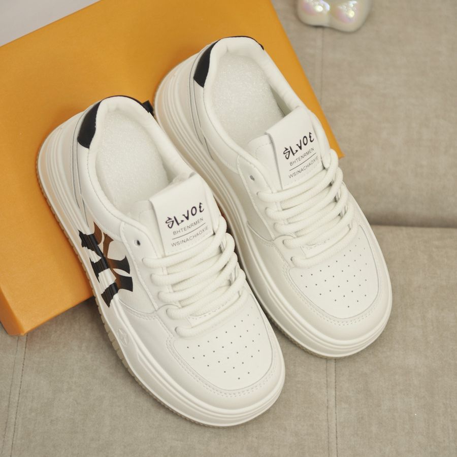 Giày Thể Thao Nữ TGG 9618 Màu Trắng Đế Nâu Size 39